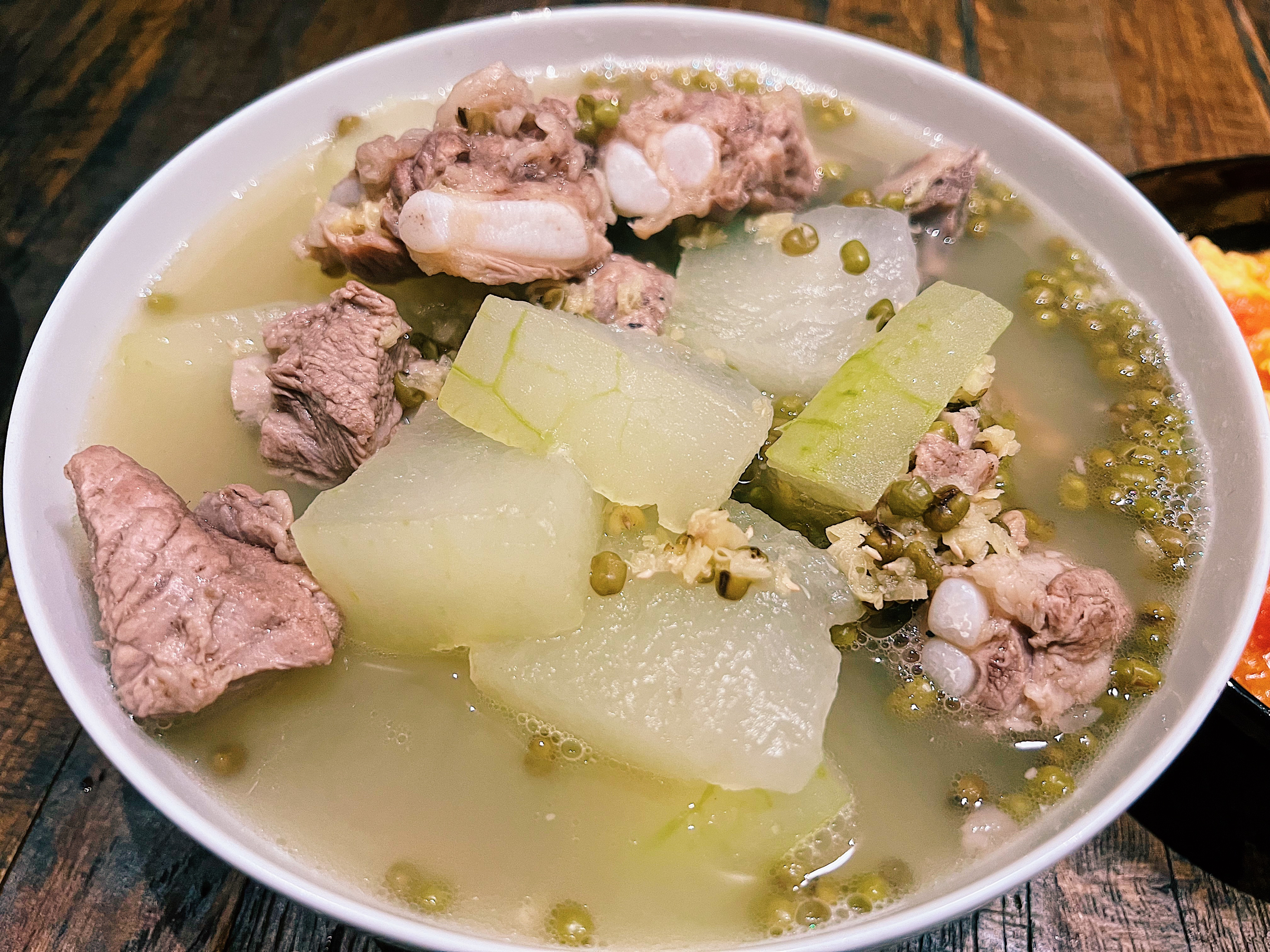 清热的冬瓜绿豆排骨汤🍲的做法