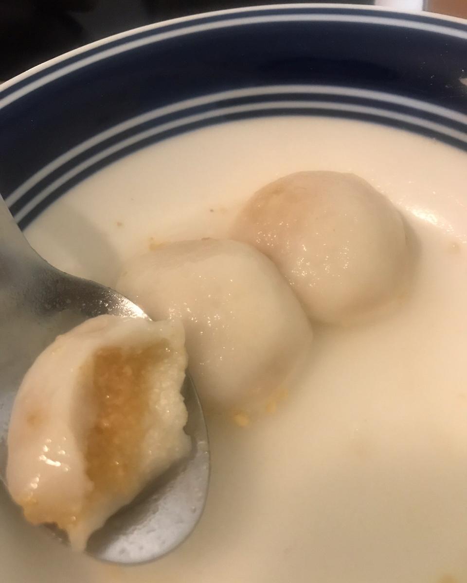 白芝麻汤圆