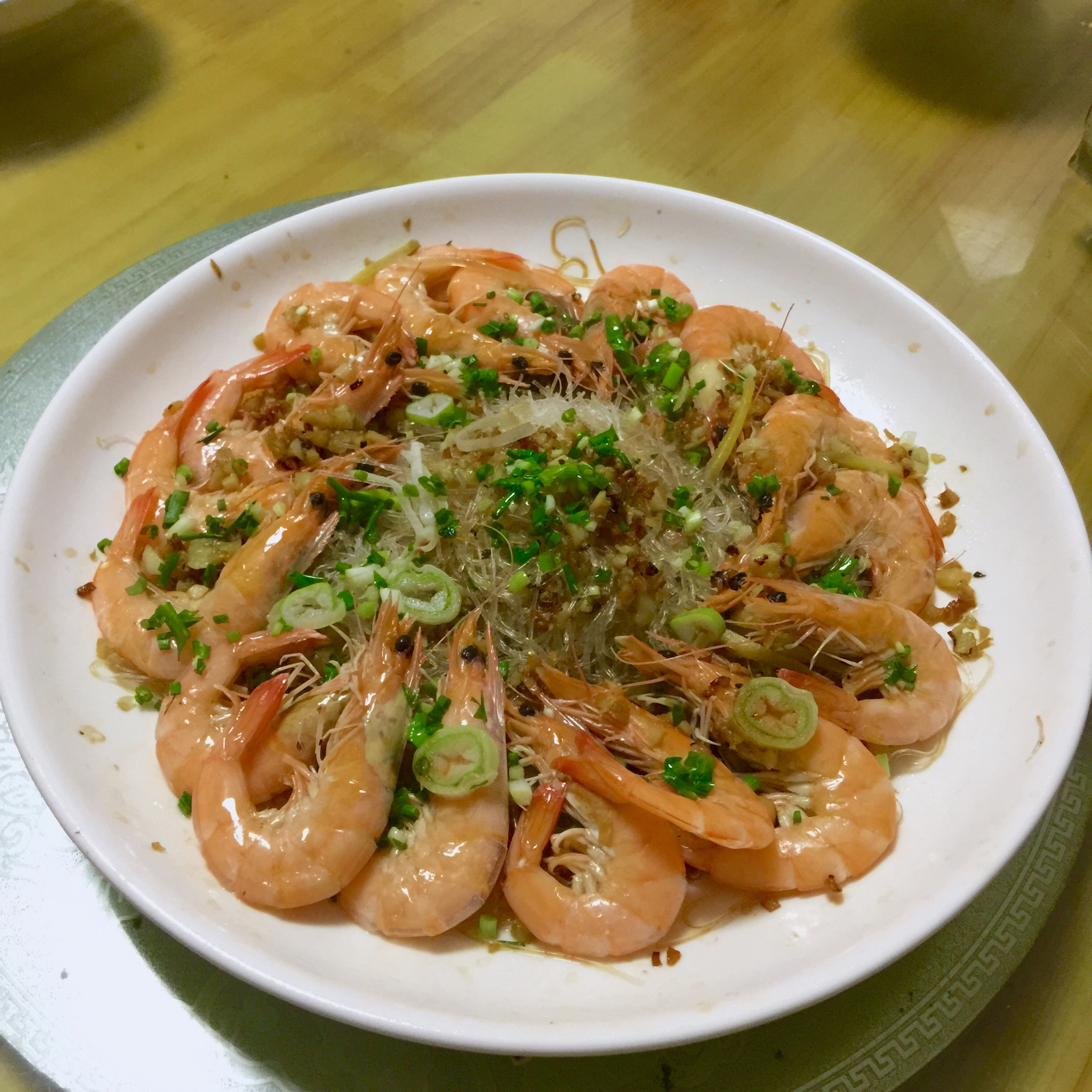 蒜蓉粉丝蒸大虾