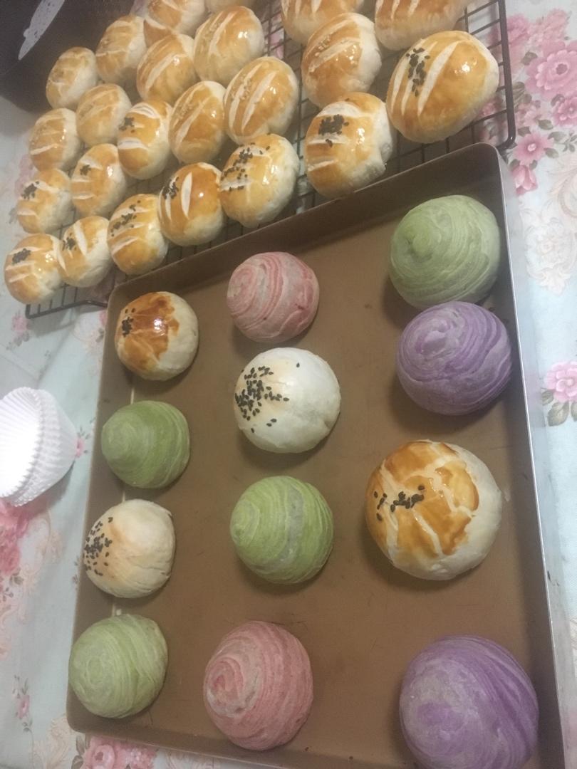 彩色蛋黄酥