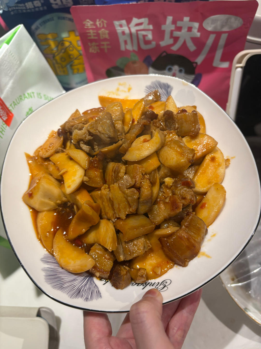 超级好吃的五花肉炒杏鲍菇！！