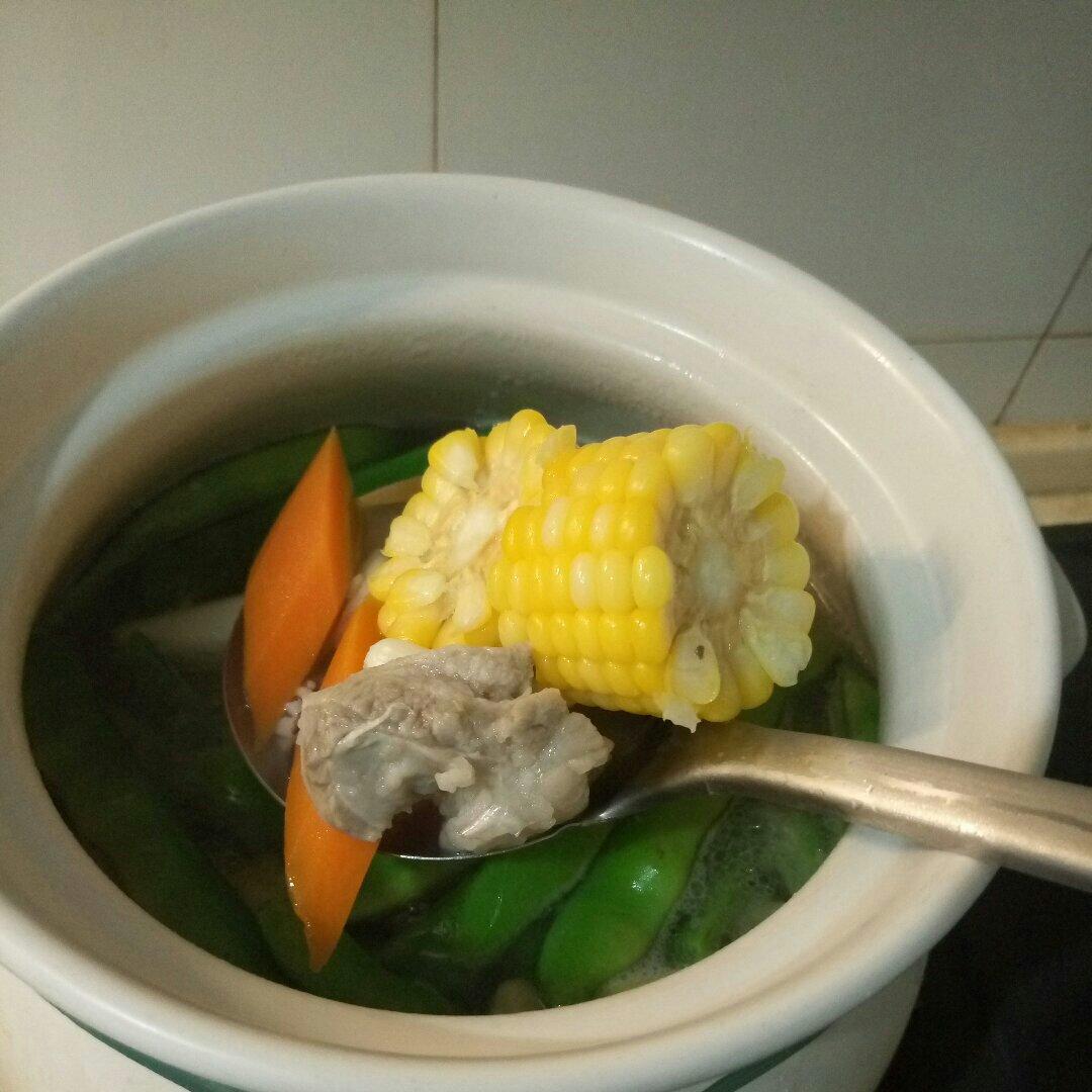 排骨玉米汤
