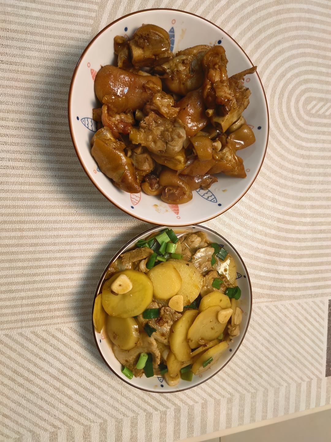 土豆烧肉片