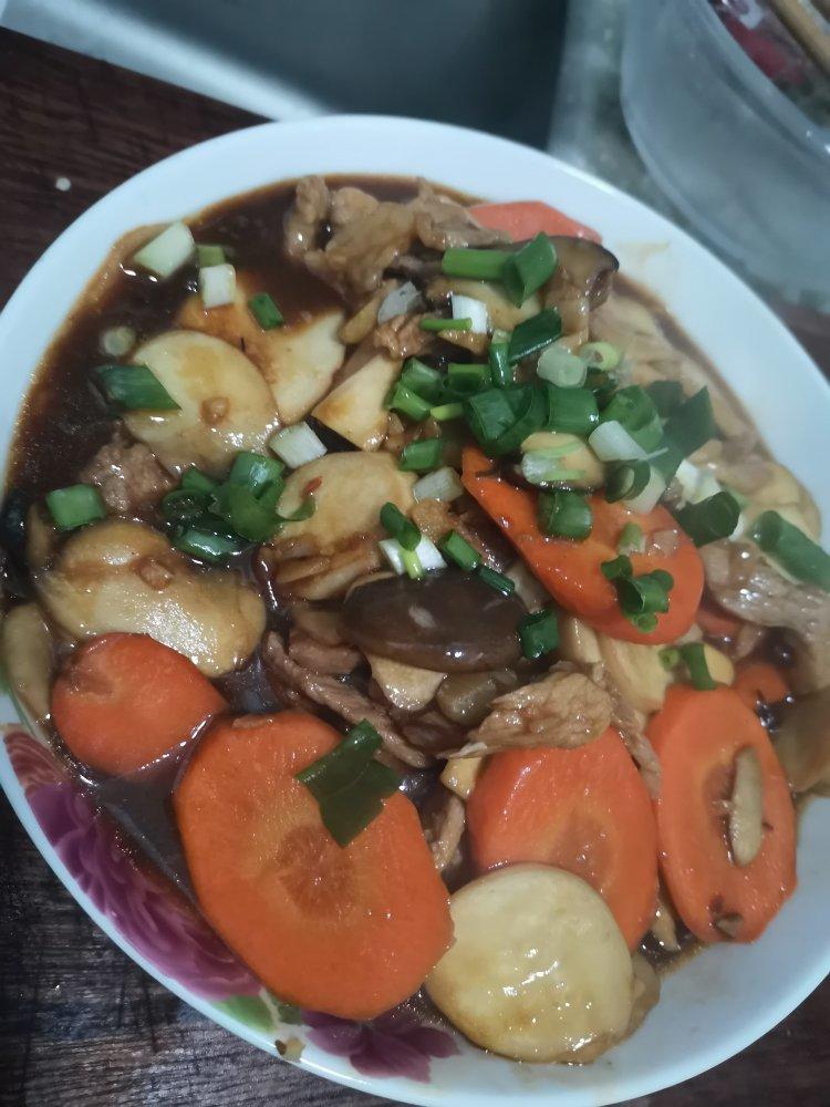 超好吃的杏鲍菇炒肉