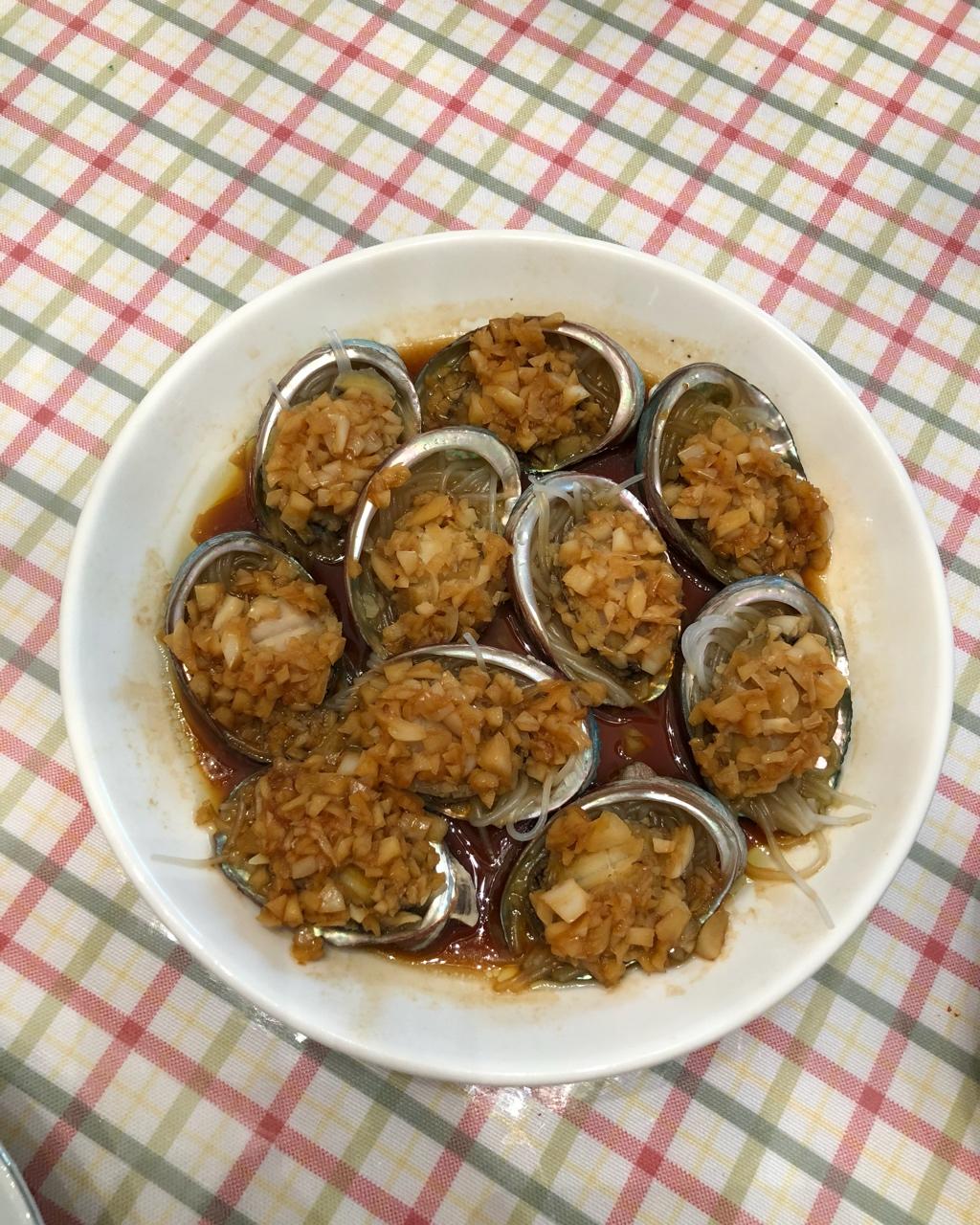 蒜蓉粉丝蒸鲍鱼