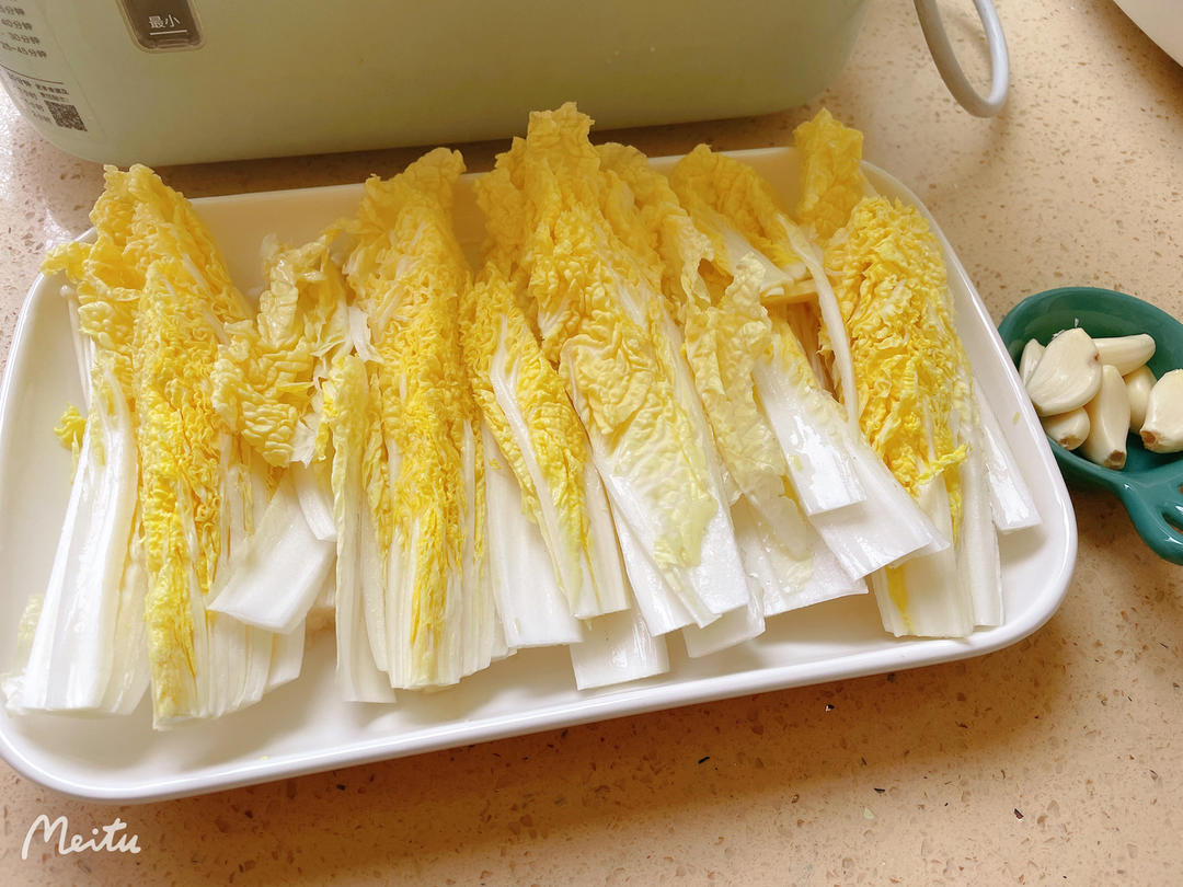 蒜蓉蒸金针菇娃娃菜【7月北鼎蒸炖锅食谱】