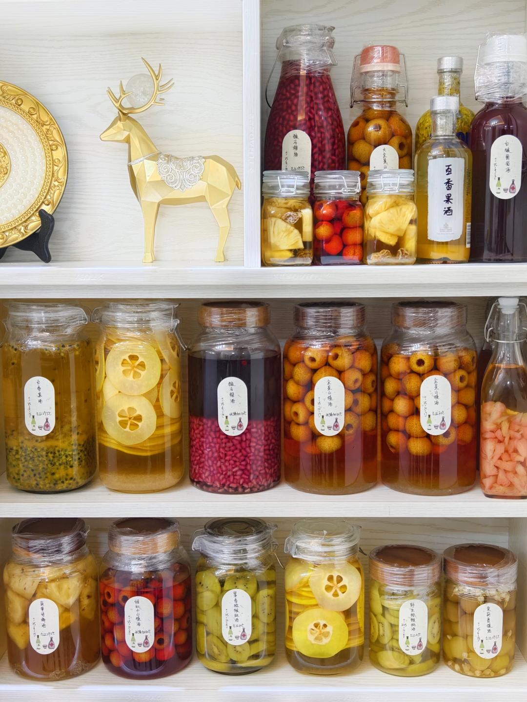 好喝到想去支个摊，太解腻了。山楂酒