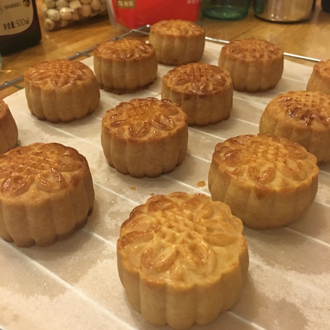 【曼食慢语】蛋黄莲蓉月饼