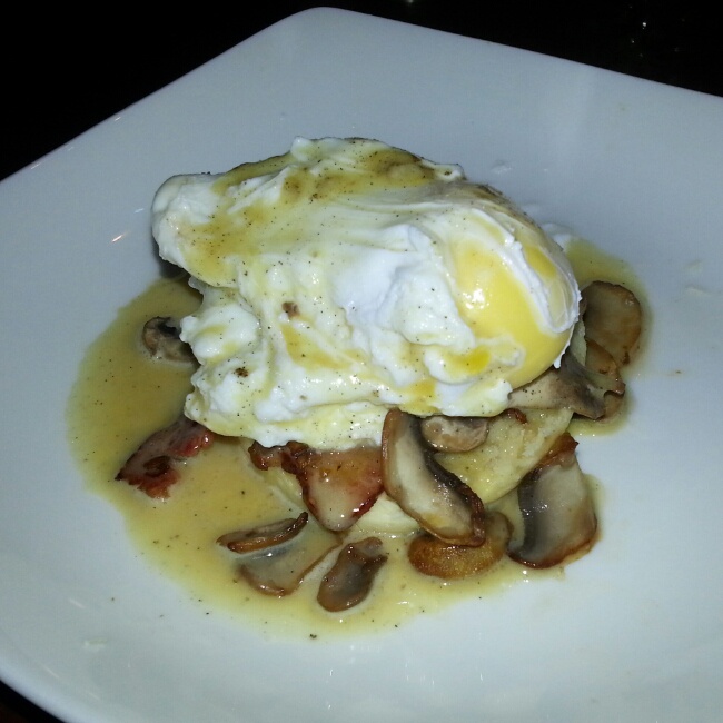 Eggs Benedict 班尼迪克蛋