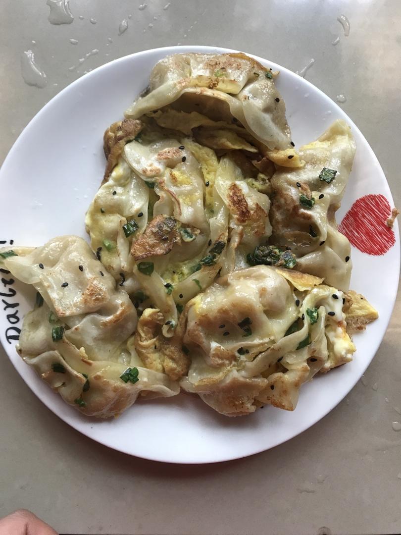 锅贴饺子