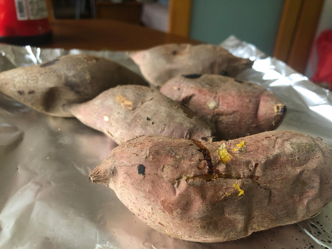 【糯唧唧的烤红薯】糖油四溢皮肉分离外糯里嫩吸溜着吃！