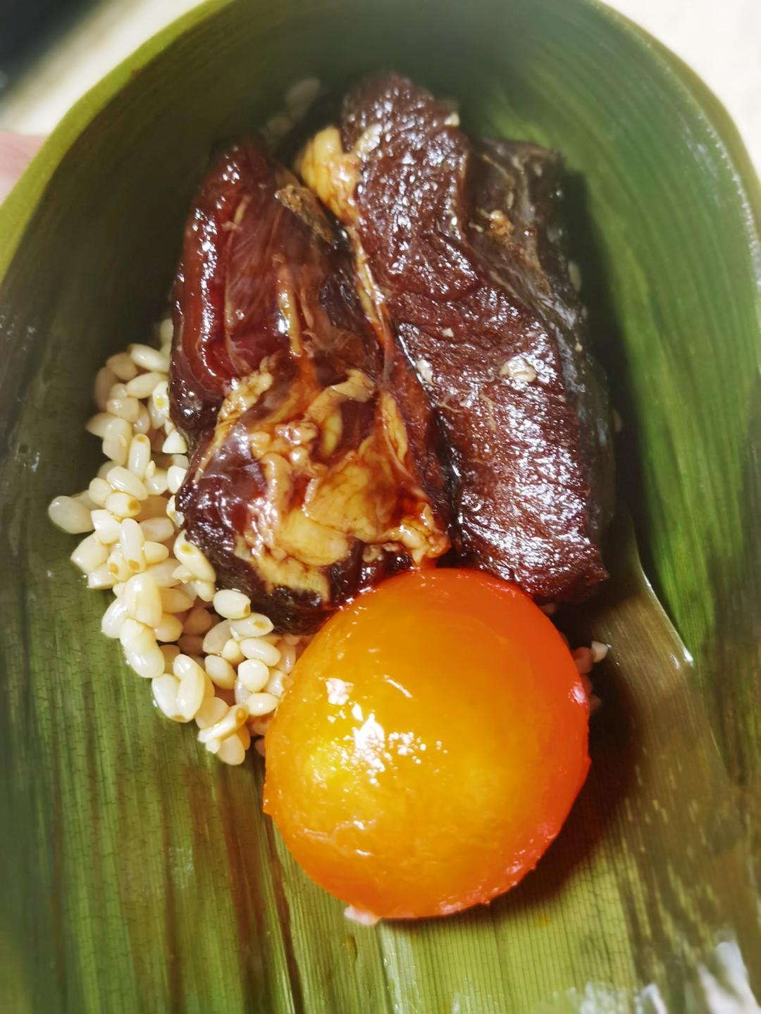 嘉兴咸鸭蛋大肉粽的做法 步骤4