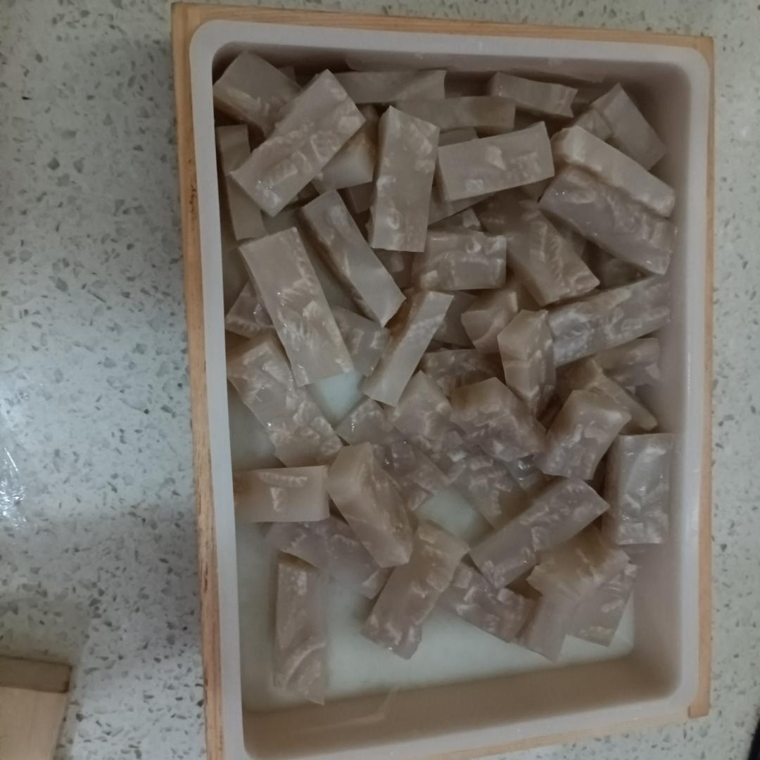 家庭自制猪皮冻
