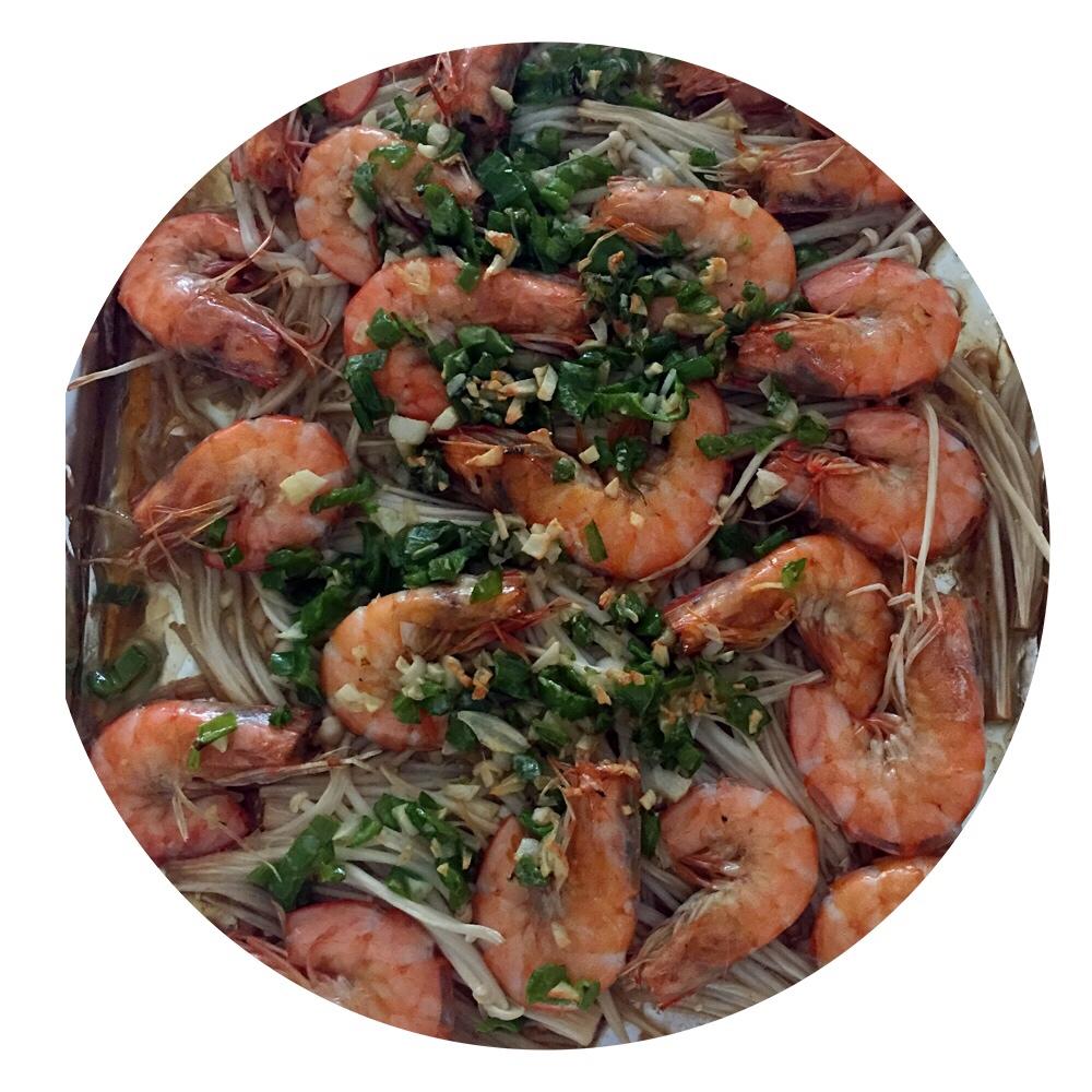 蒜蓉金针菇烤花蛤虾