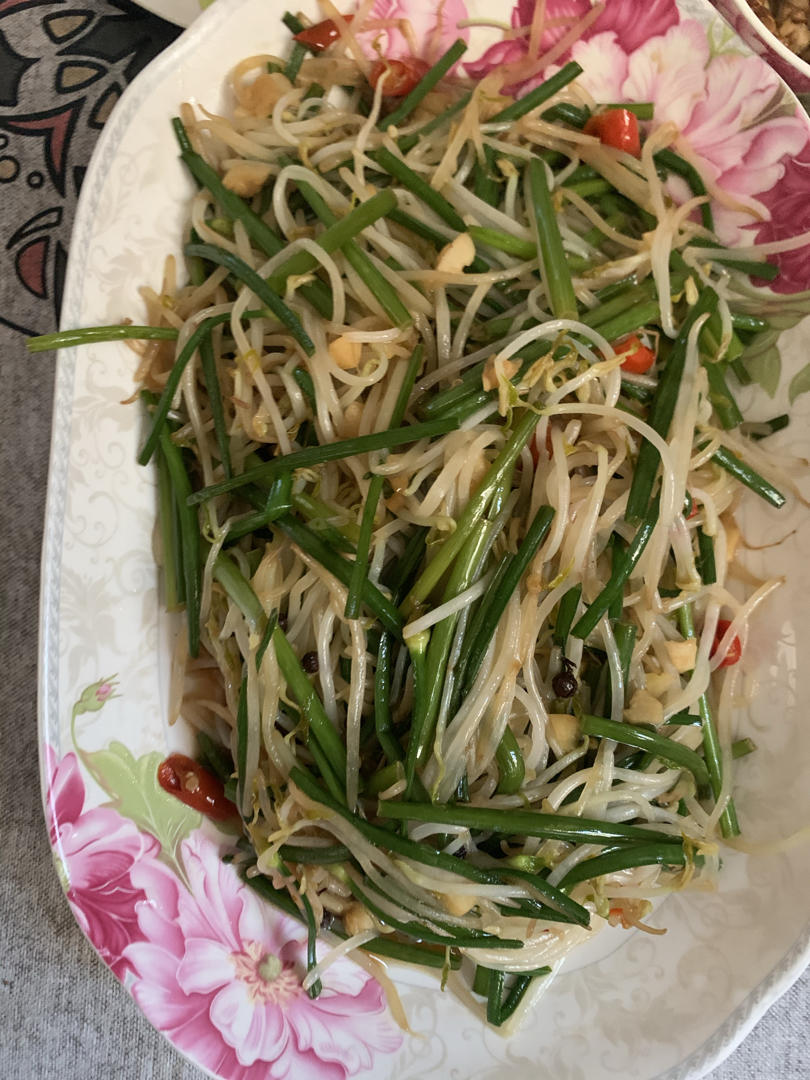 韭菜炒豆芽