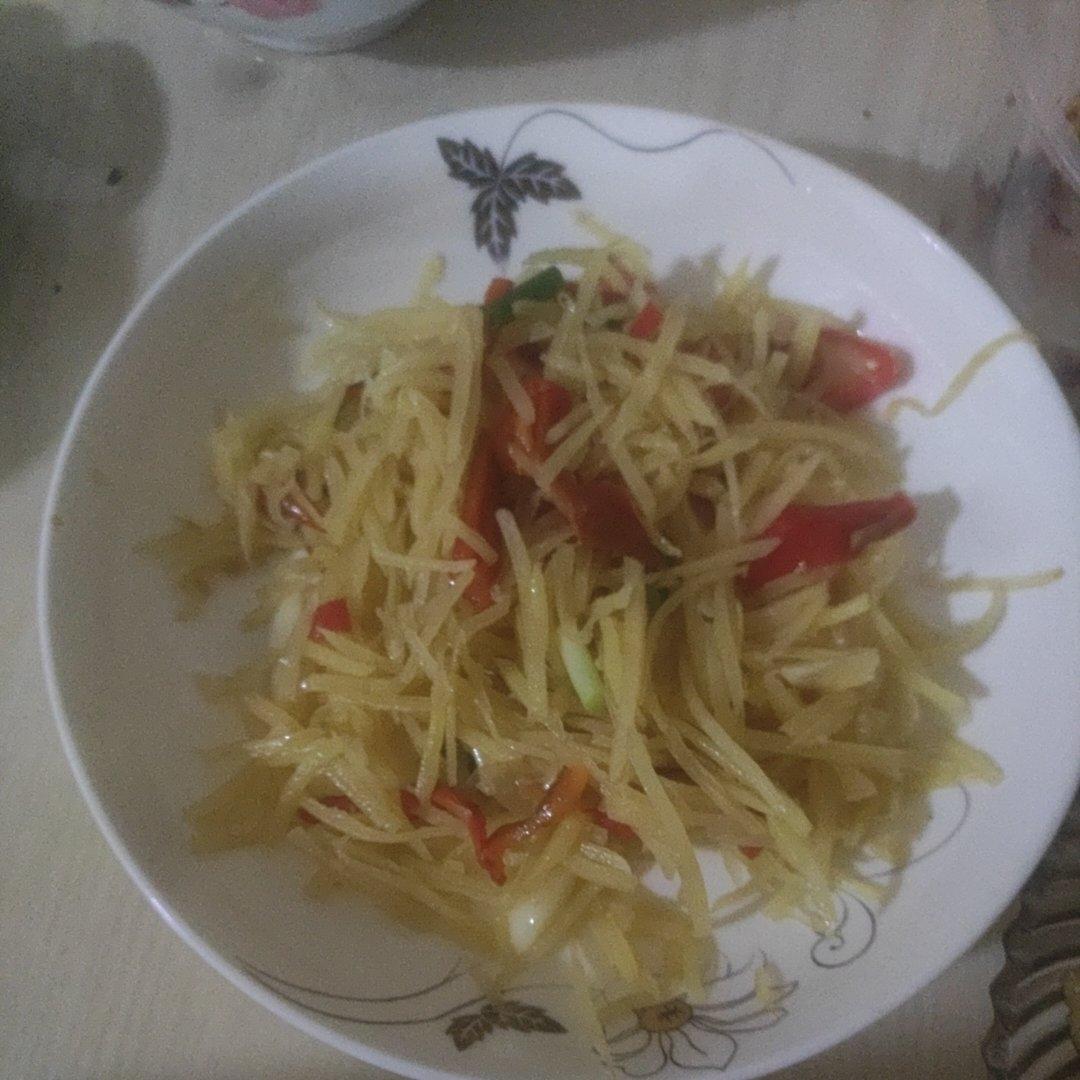 酸辣土豆丝的家常做法 超级下饭