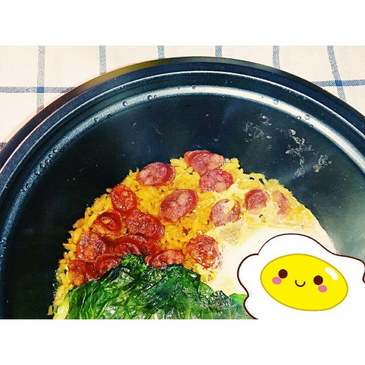 广式腊味煲仔饭