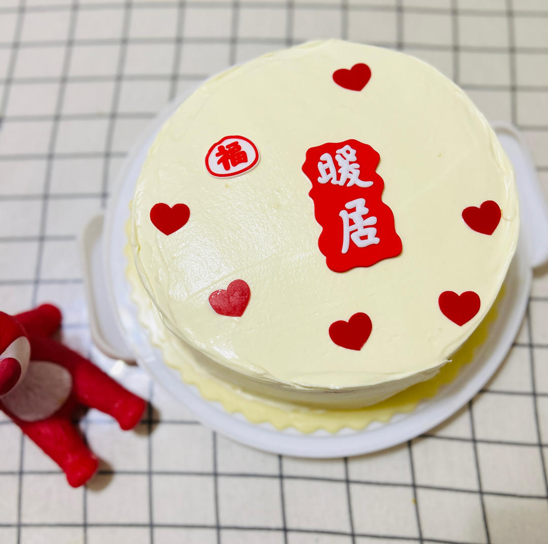 新手必成8寸生日蛋糕（详细多图干货经验分享，解决戚风蛋糕塌陷，奶油饰面涂不好，烤箱温度不好掌握等各种问题）