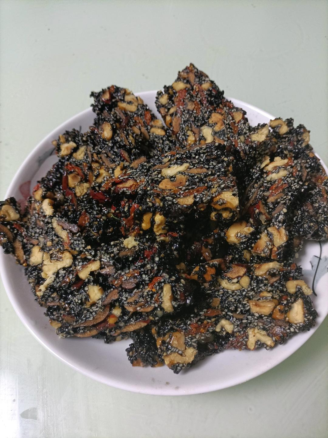 黑芝麻红枣核桃糕