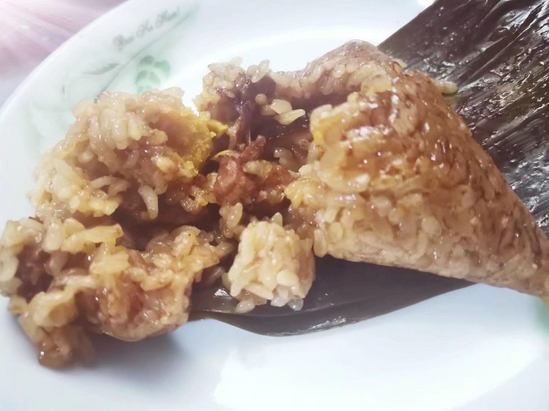 妈咪的♥️私房秘制咸蛋黄肉粽