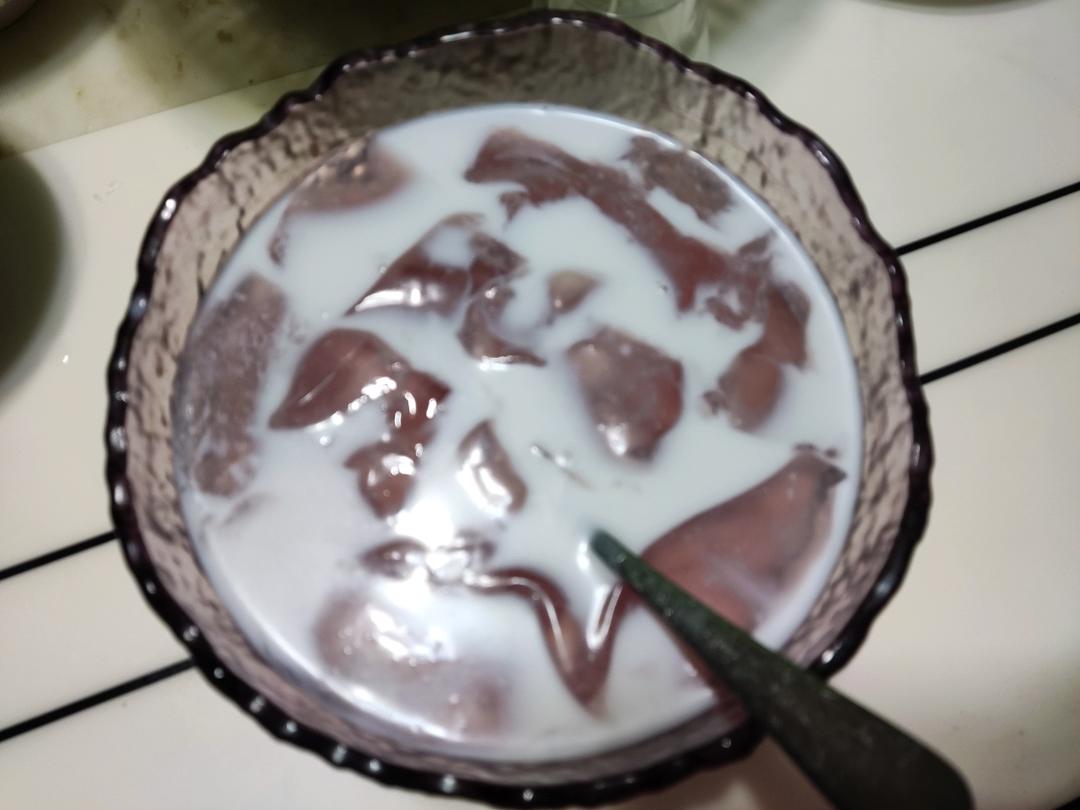 全网超火的葡萄撞奶，做法太简单了