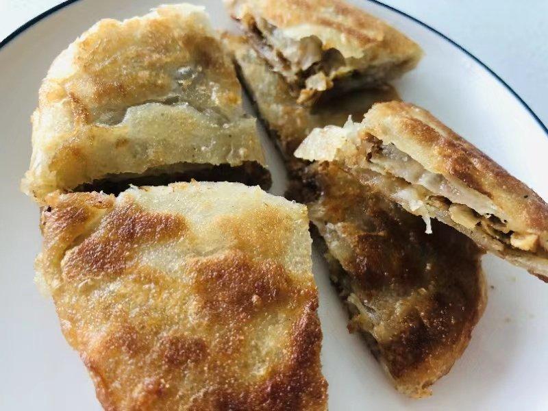 黑椒圆葱牛肉馅饼