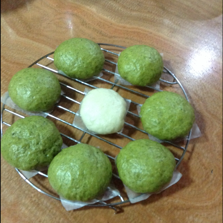 全麦菠菜包