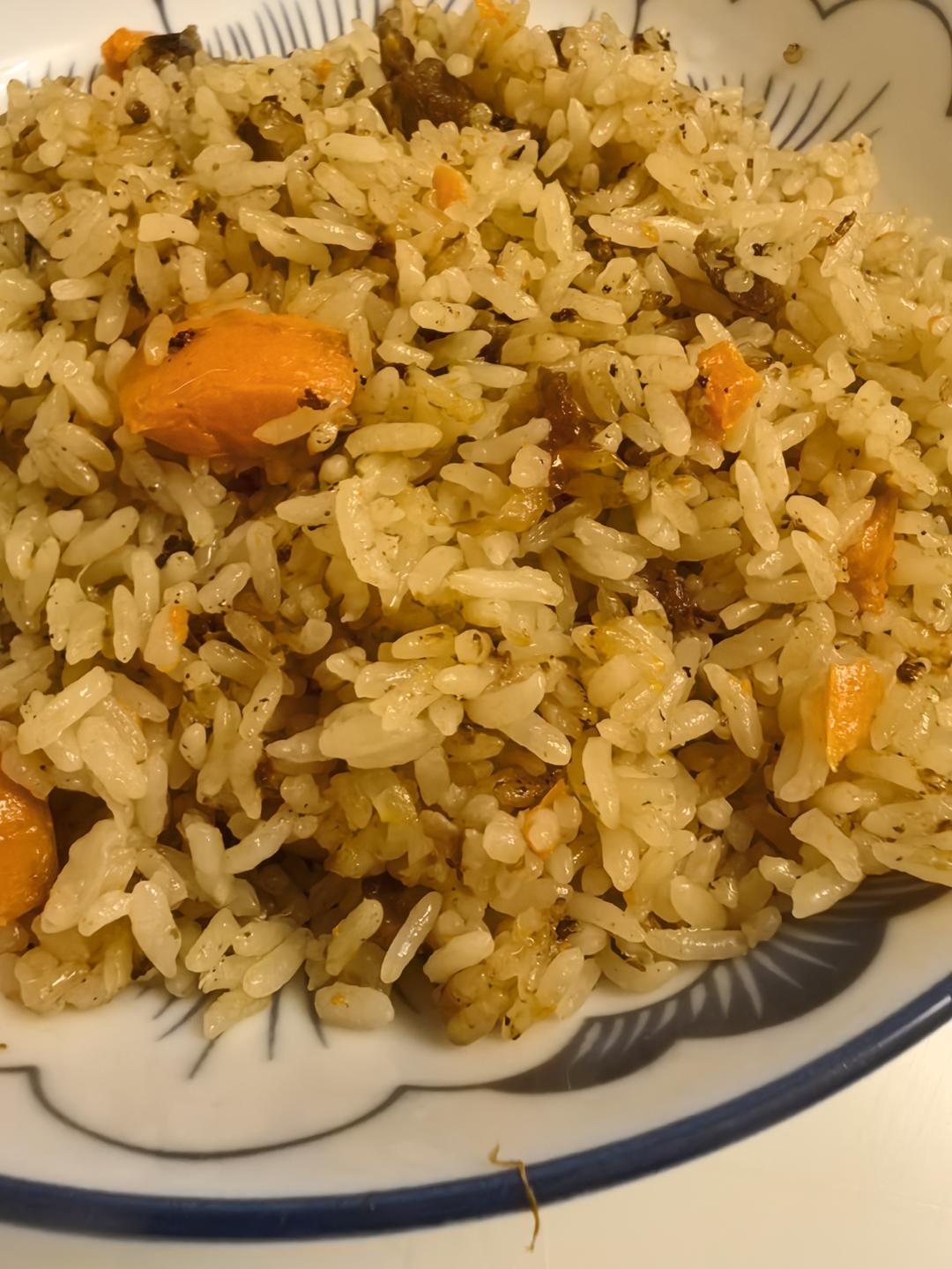 新疆羊排抓饭（出锅后米粒分明的秘密）