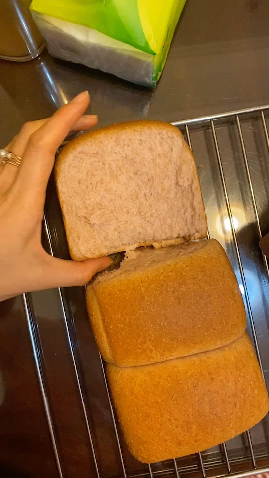 超柔软一发‼️奶香葡萄干手撕吐司『松软拉丝』