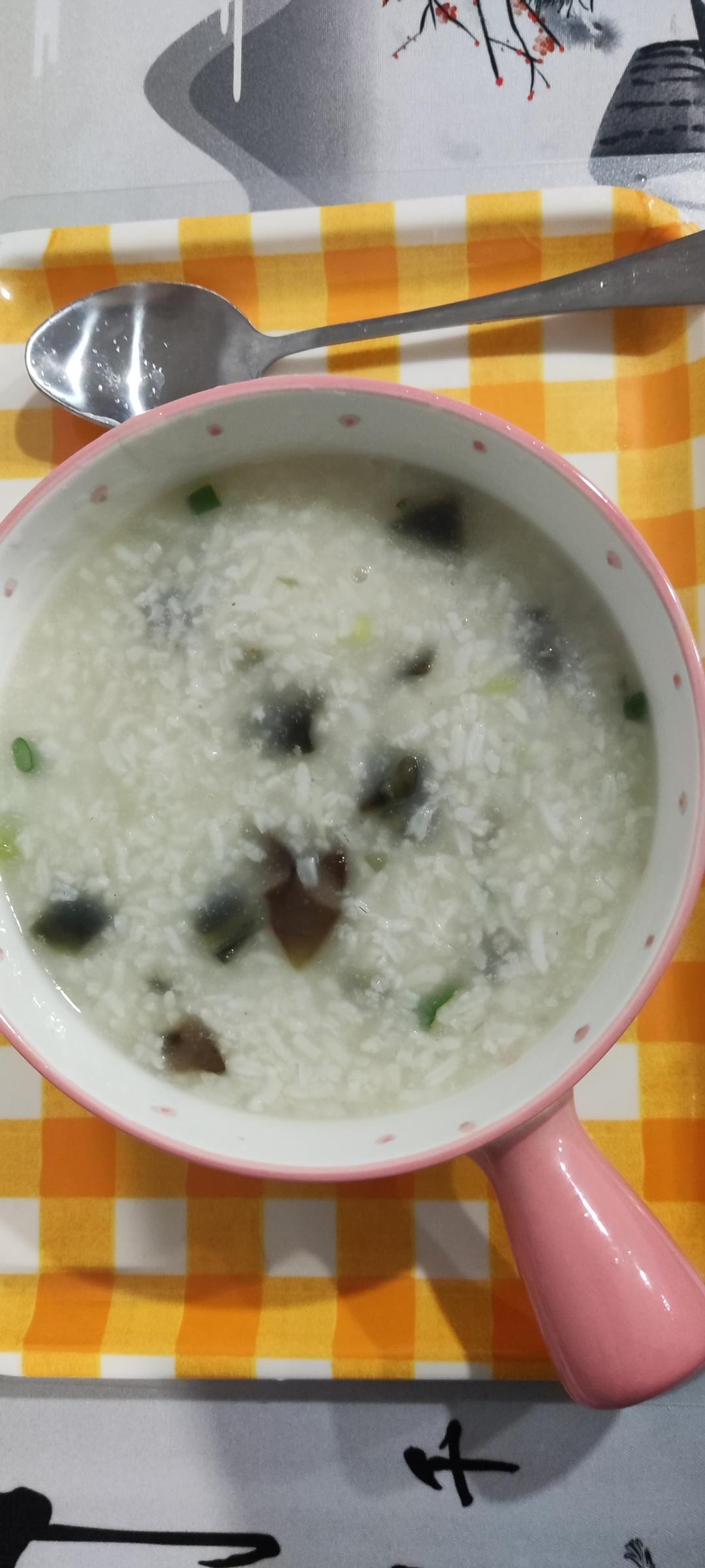 皮蛋粥【简易版】