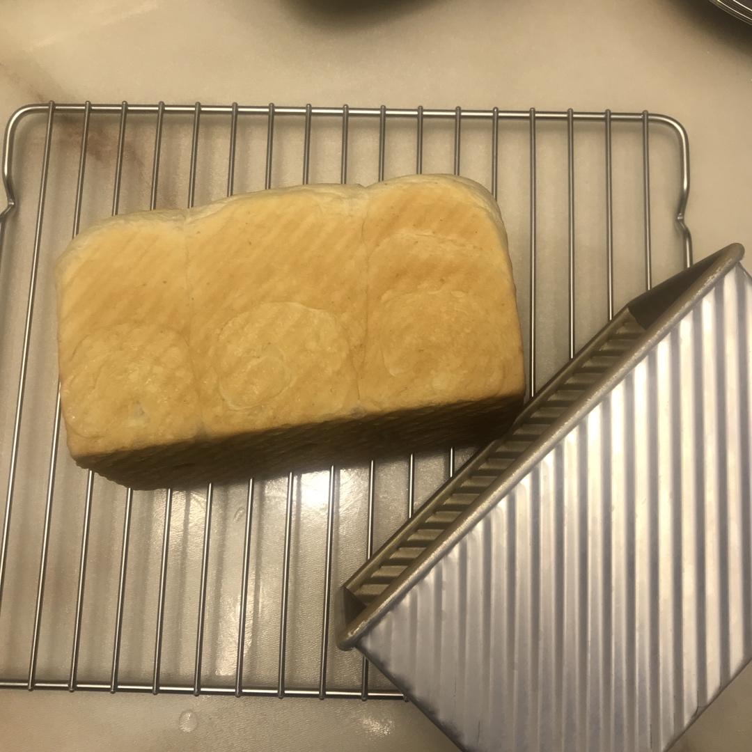 《Tinrry+》软绵绵的白吐司