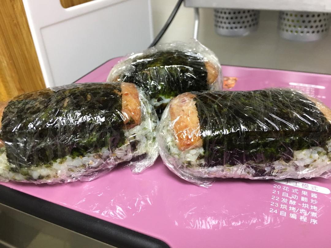 超简单的午餐肉饭团便当🍱🍱