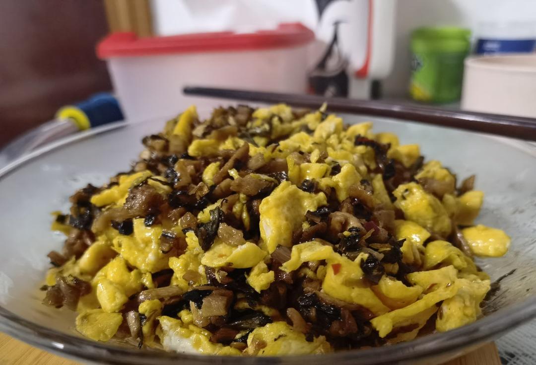 超下饭的外婆菜炒鸡蛋