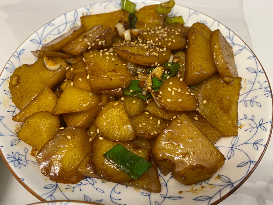 红烧土豆片