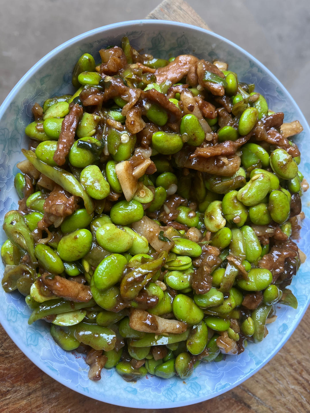 不加味精的家常小炒青椒炒肉丝快手下饭菜青椒毛豆肉丝，色香味俱全！夏天没胃口来一盘毛豆炒肉就够了！