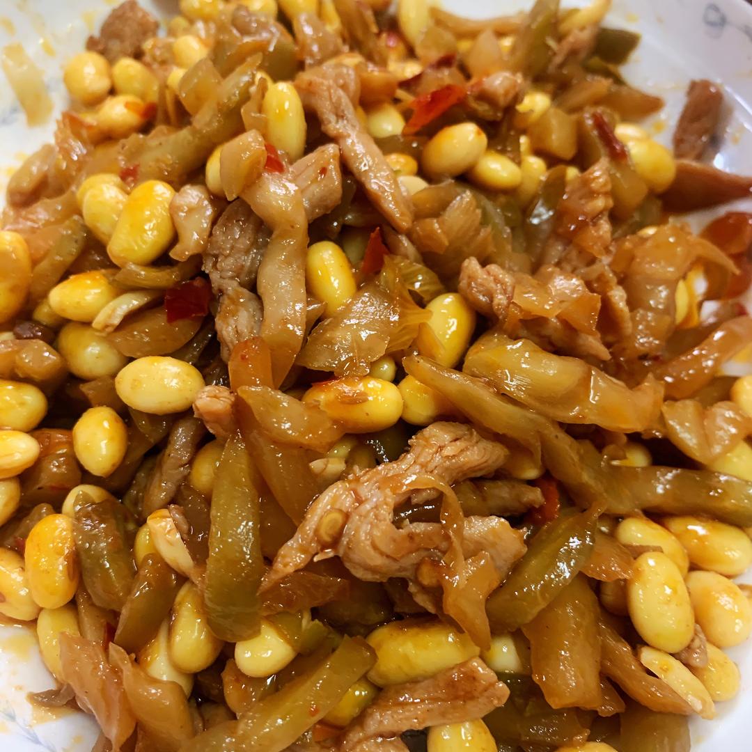 tiger妈咪家常菜之榨菜肉丝炒黄豆的做法