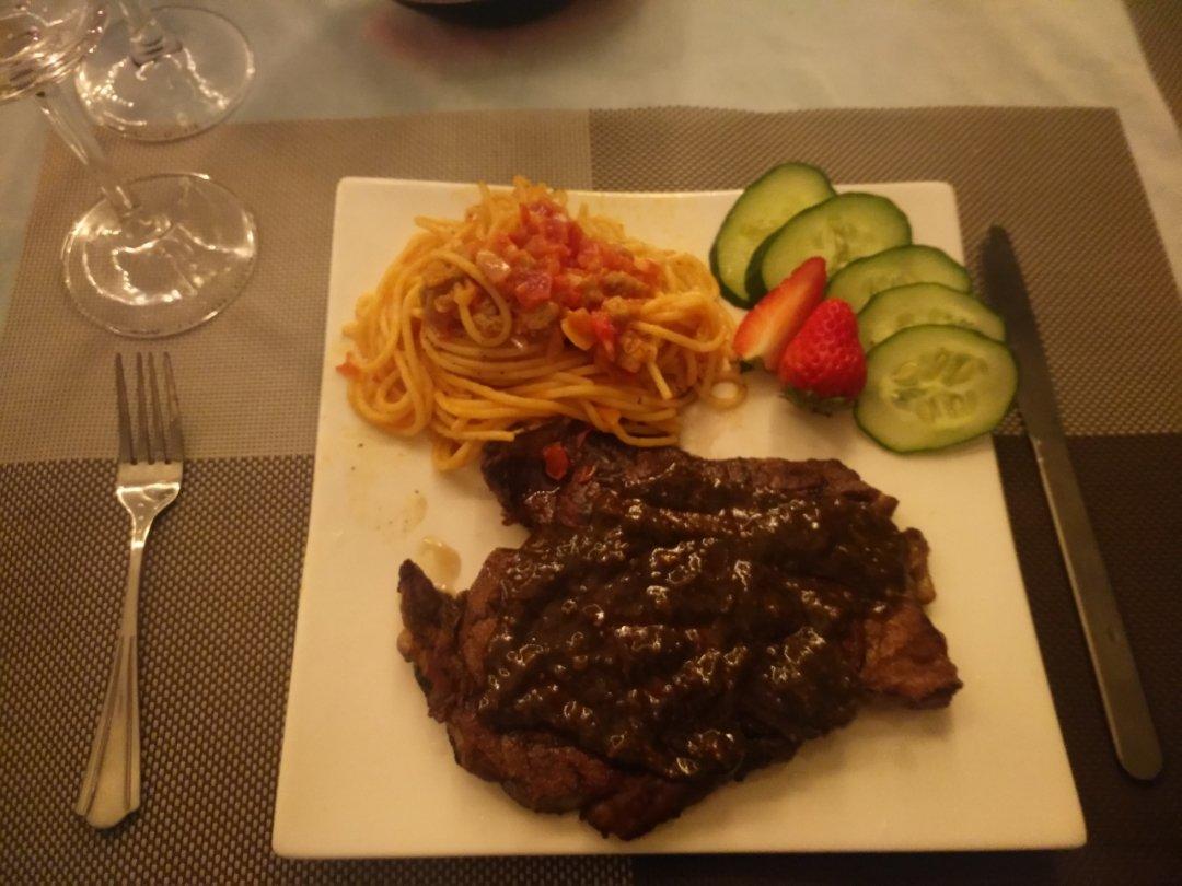 番茄肉酱意大利面