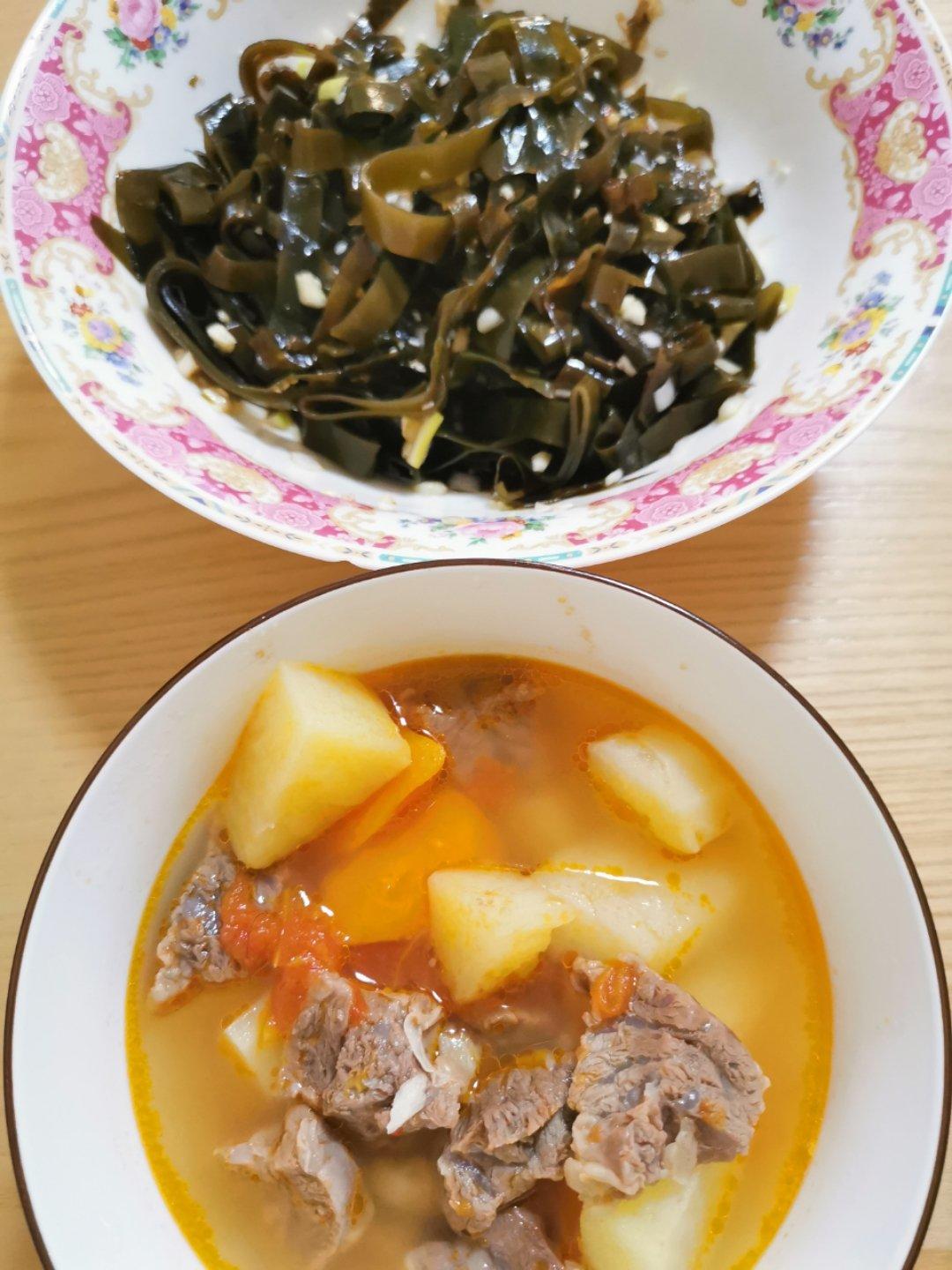 土豆番茄牛腩汤