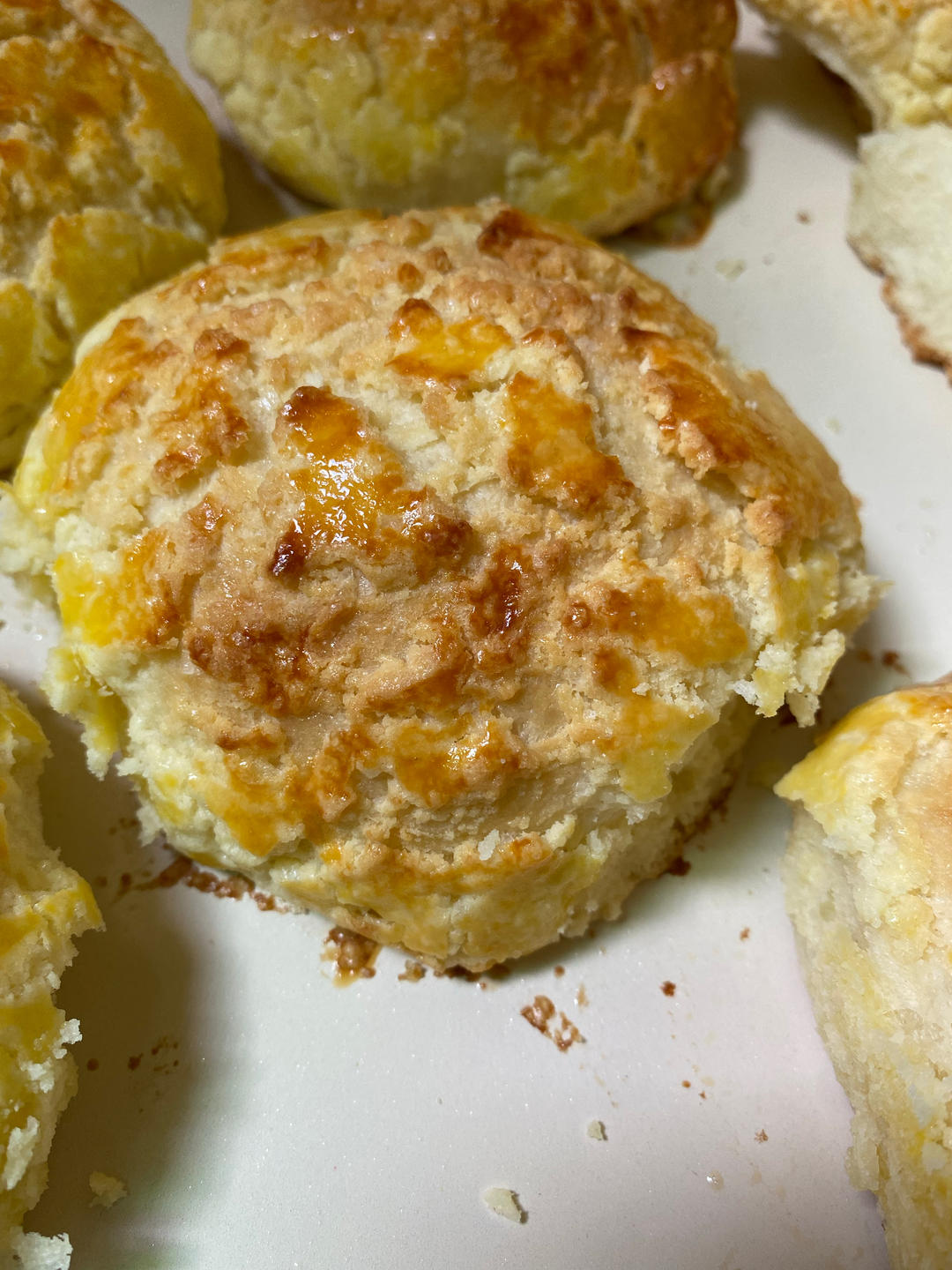 新手一次上手。好吃到炸的菠萝包，甩面包店好几条街。