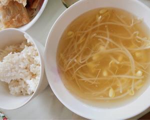 韩式盘餐之豆芽汤的做法 步骤3