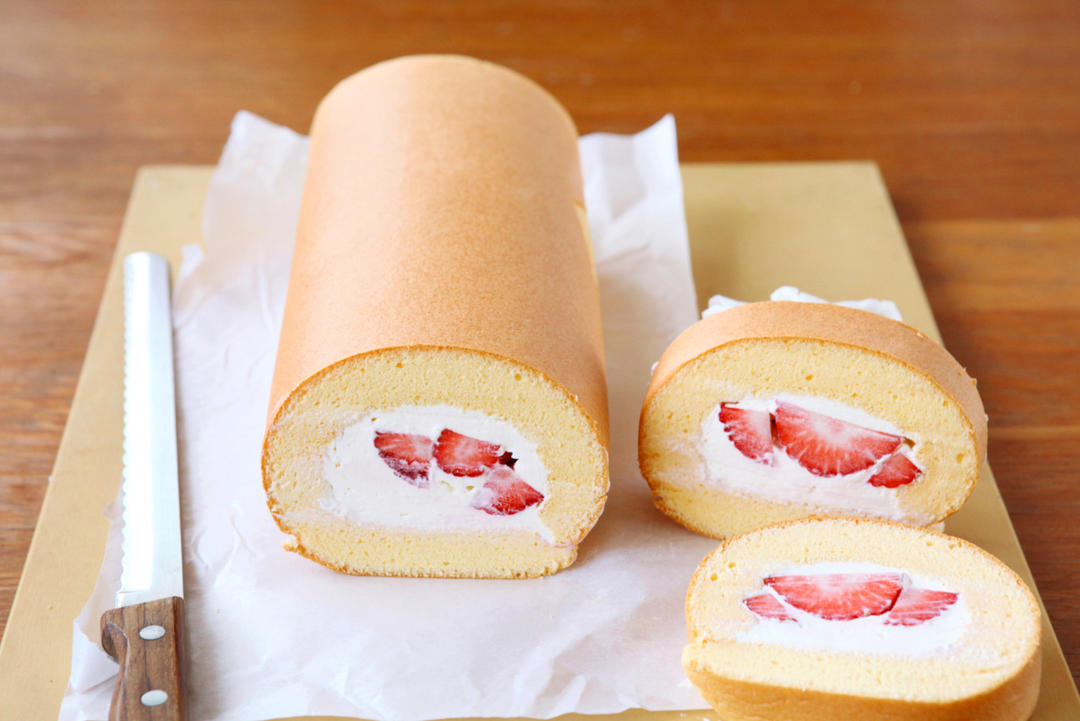 草莓蛋糕卷