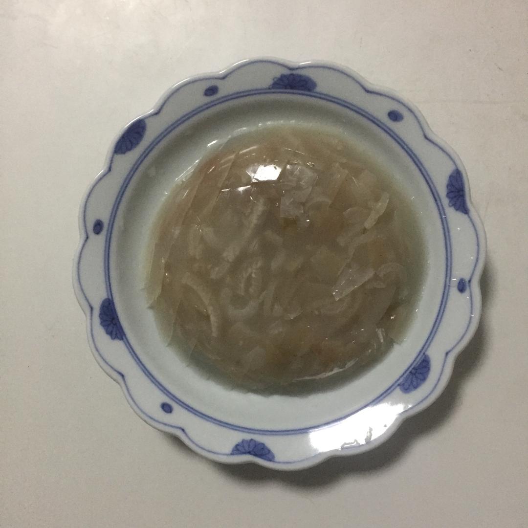 水晶肉皮冻