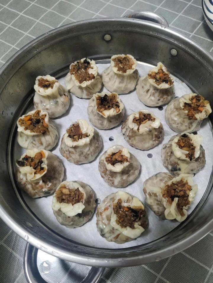 猪肉春笋糯米烧麦