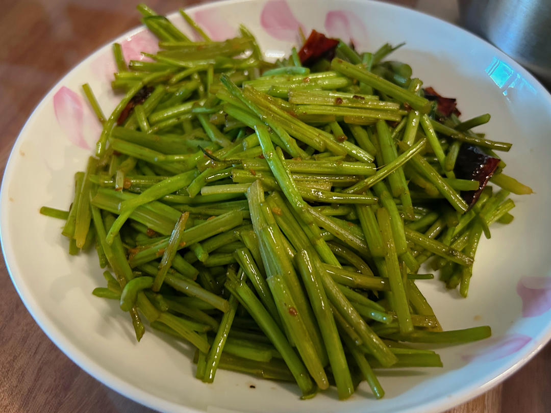 超简单清炒蒜香芦蒿