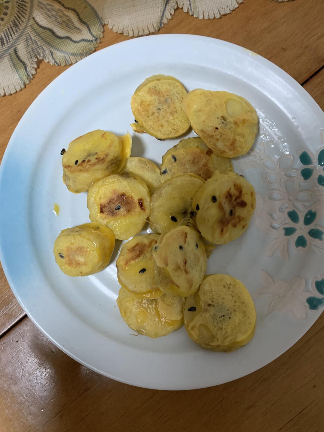 鸡蛋香蕉饼（9月龄辅食）的做法