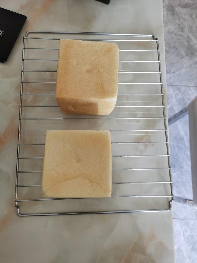 软到拿不起来的生吐司
