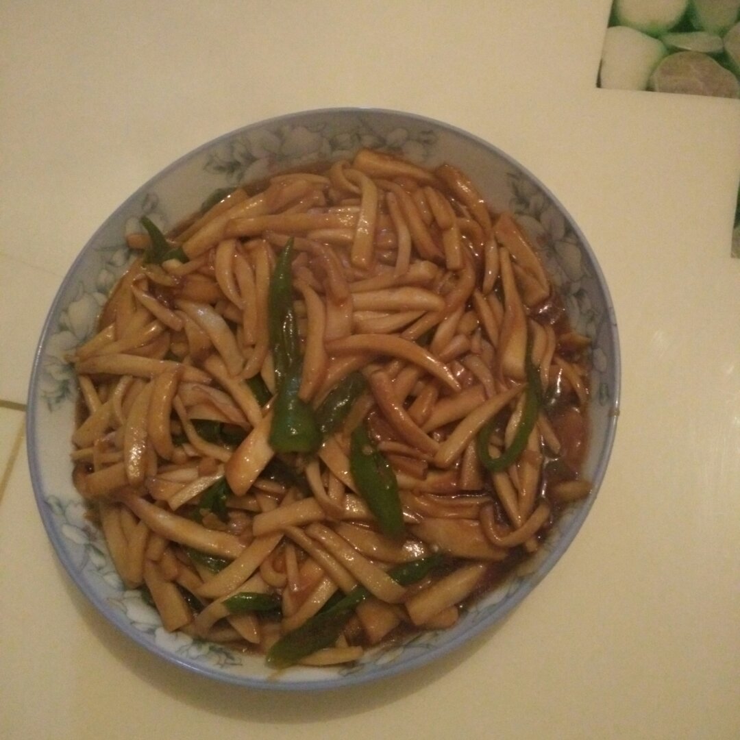 青椒素炒杏鲍菇