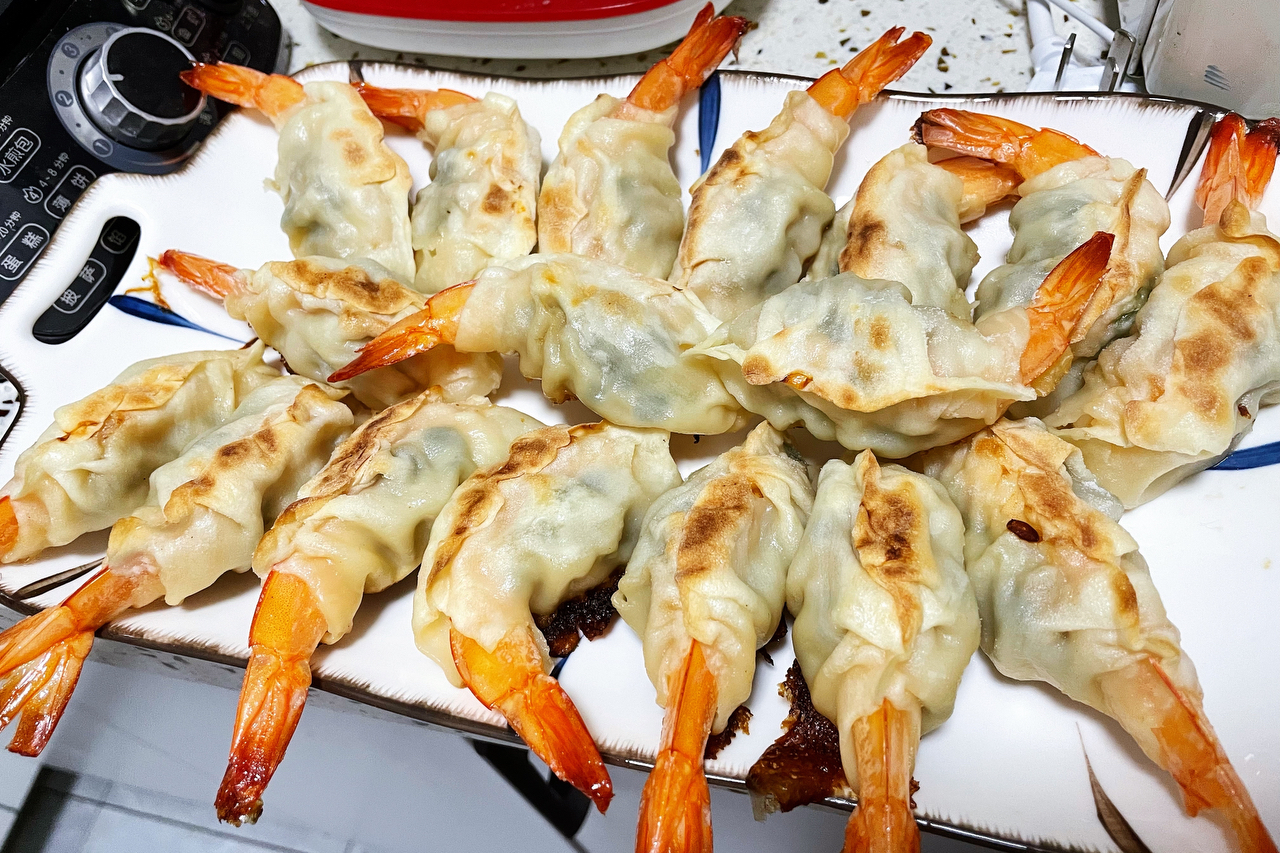 生煎凤尾虾饺子