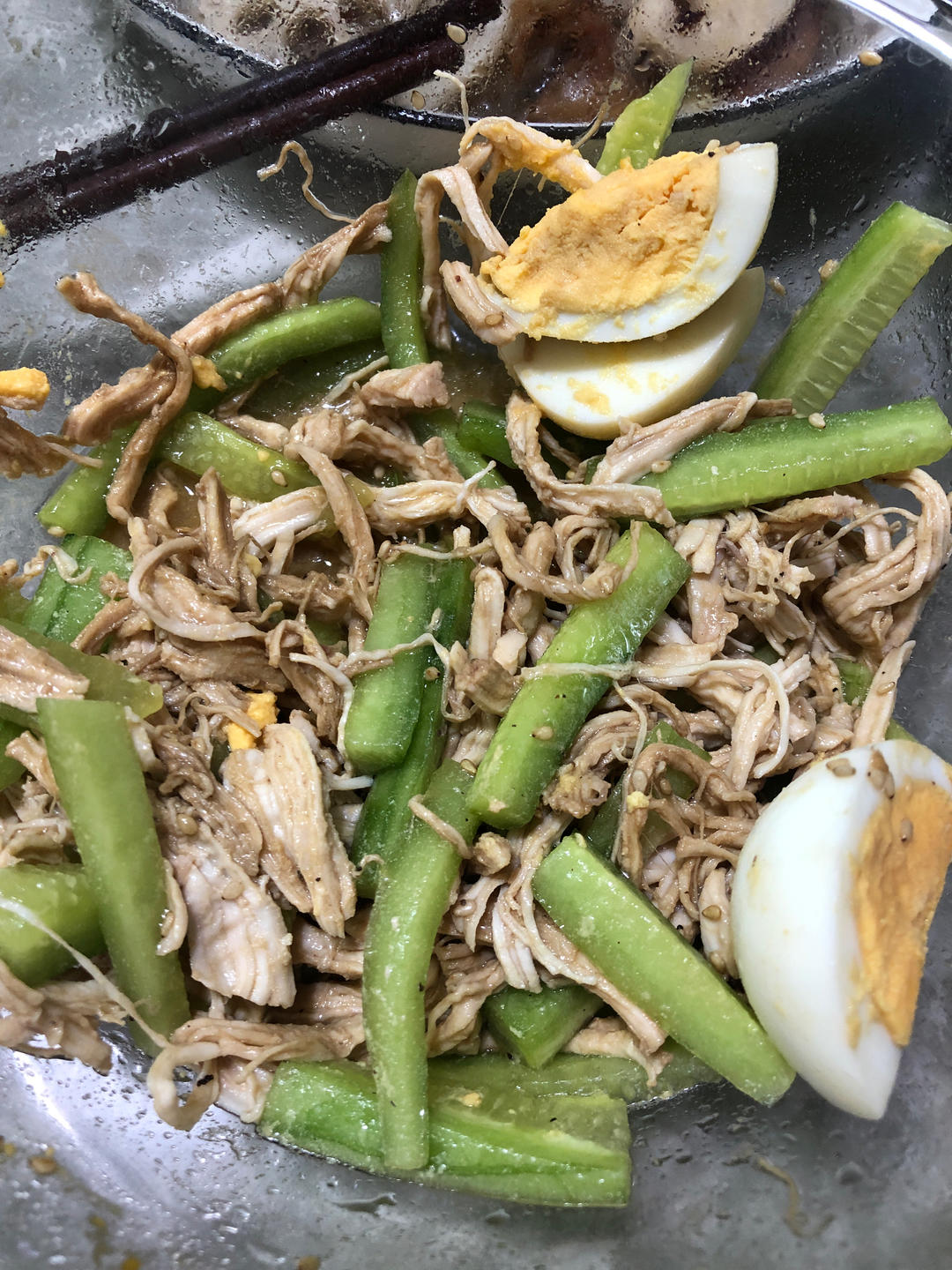 吃一口就上瘾！韩式凉拌鸡丝