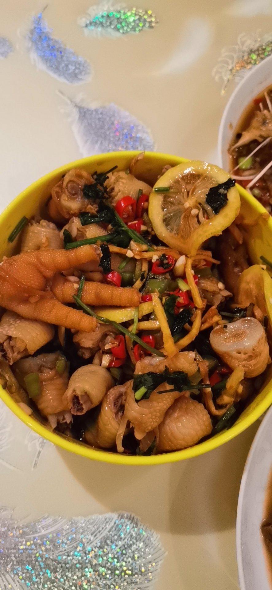 停不下来的秘制凉拌鸡爪